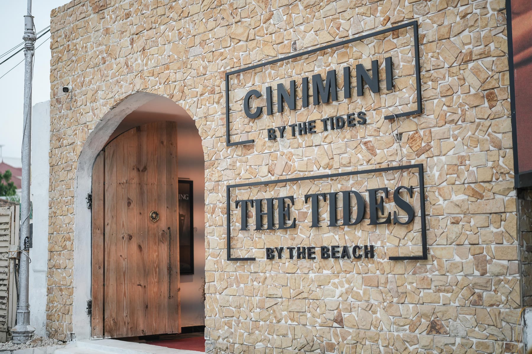 Cinimini by The Tides signage at the entrance